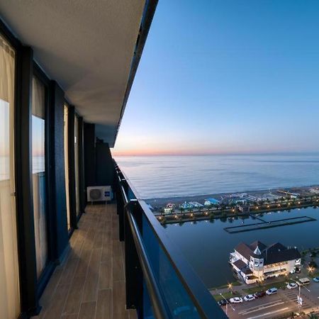 Orbi City In Batumi Esterno foto