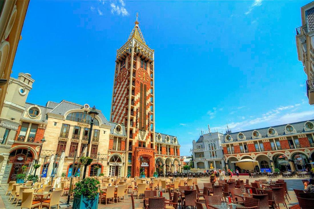 Orbi City In Batumi Esterno foto