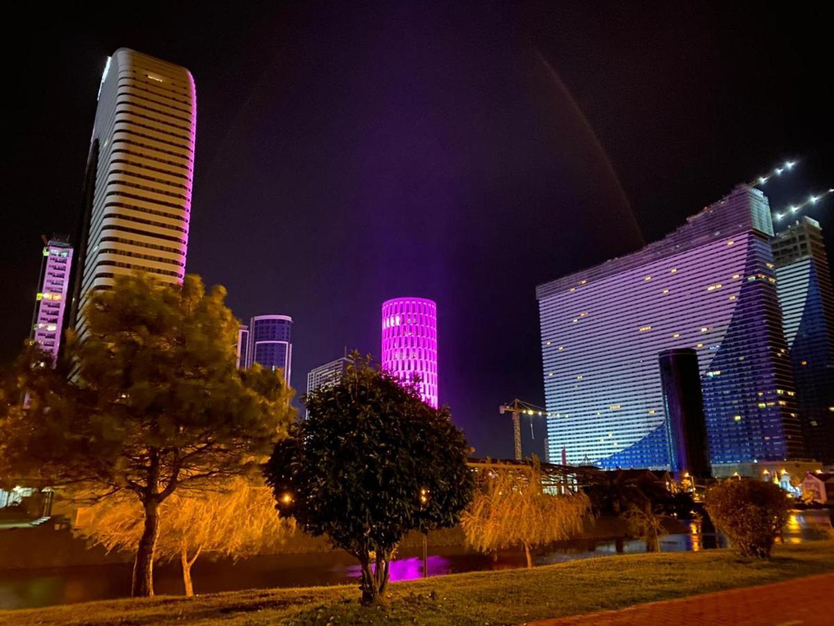Orbi City In Batumi Esterno foto