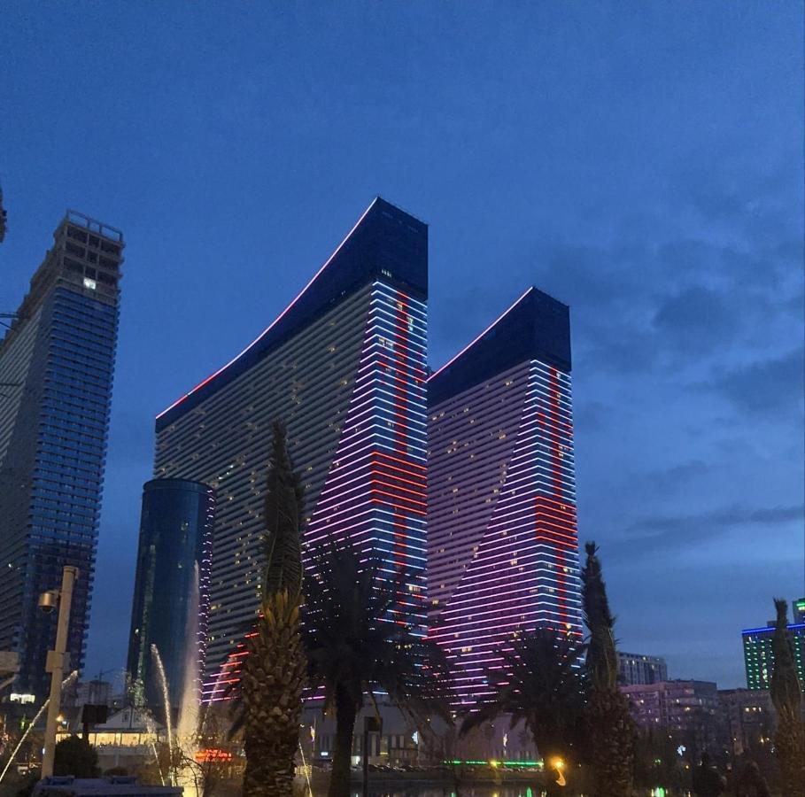 Orbi City In Batumi Esterno foto
