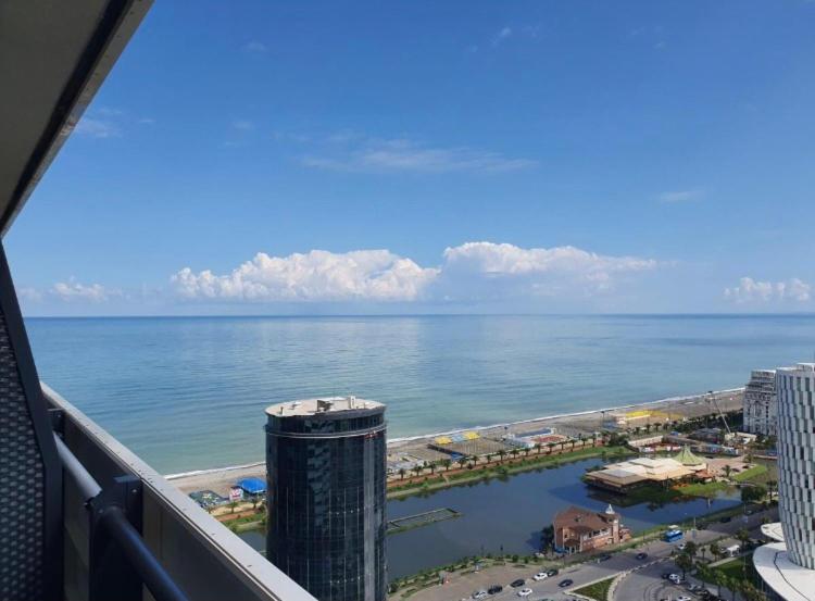Orbi City In Batumi Esterno foto